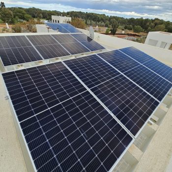 Sistema de placas solares con inversor Huawei en Valencia